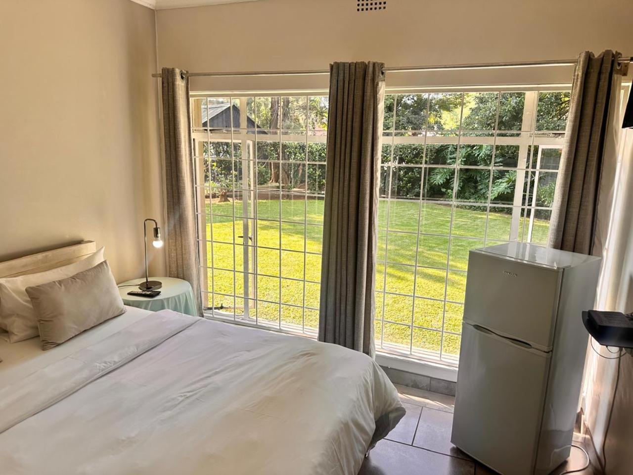 Woods Guest House Middelburg  Dış mekan fotoğraf